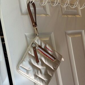 EUC Hedgren Cozy Crossbody Clutch Puffy Zippered Bag